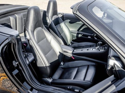 Used 2017 Porsche 911 Carrera image 42