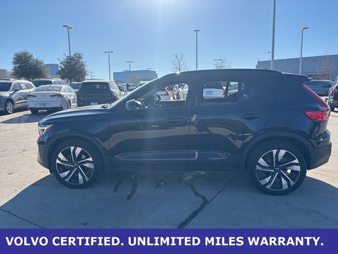 Certified 2023 Volvo XC40 B4 Plus w/ Protection Package Premier image 7