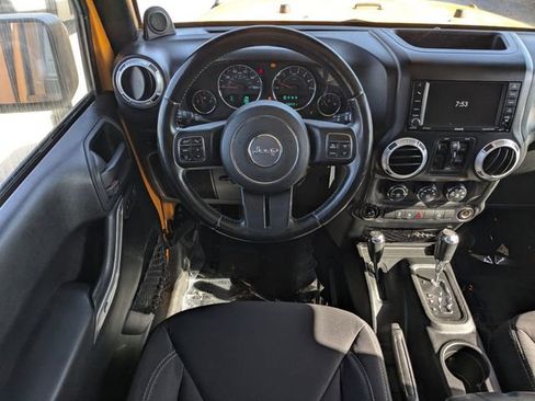 Used 2013 Jeep Wrangler Unlimited Rubicon w/ Connectivity Group AWD/4WD image 14