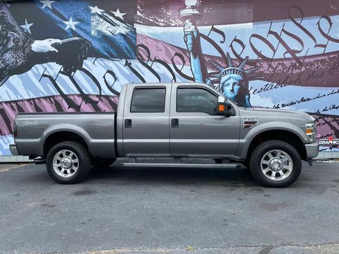 Used 2009 Ford F250 Lariat AWD/4WD image 1