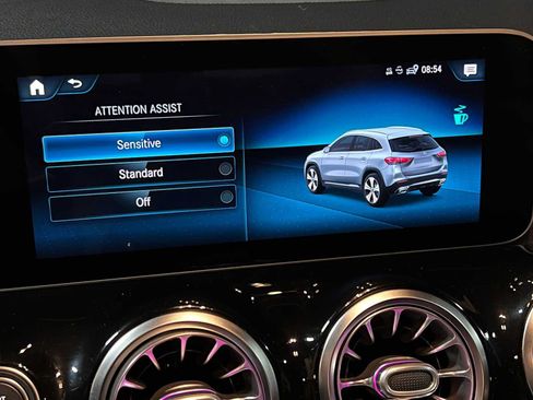 Certified 2021 Mercedes-Benz GLA 250 4MATIC image 39