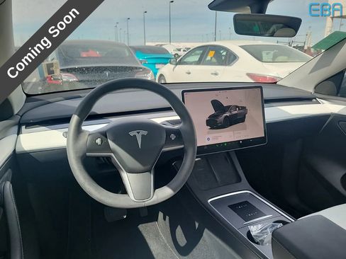 Used 2023 Tesla Model Y Long Range image 7