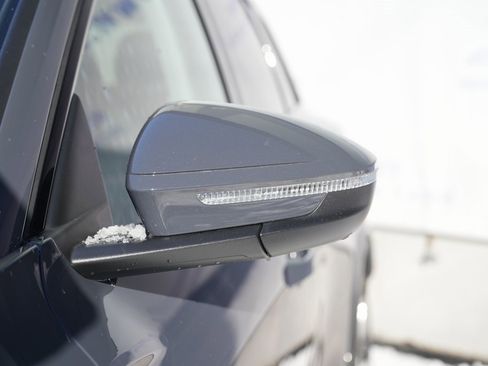 Used 2025 Audi Q6 e-tron Premium Plus w/ Premium Plus image 10