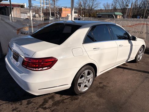 Used 2015 Mercedes-Benz E 350 4MATIC Sedan image 12