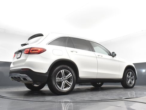 Used 2021 Mercedes-Benz GLC 300 GLC 300 w/ Premium Package image 25
