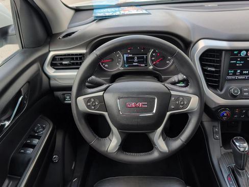 Used 2017 GMC Acadia SLT AWD/4WD image 17