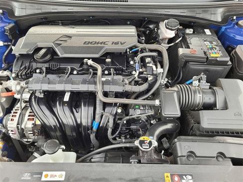 Used 2024 Hyundai Elantra Limited image 26