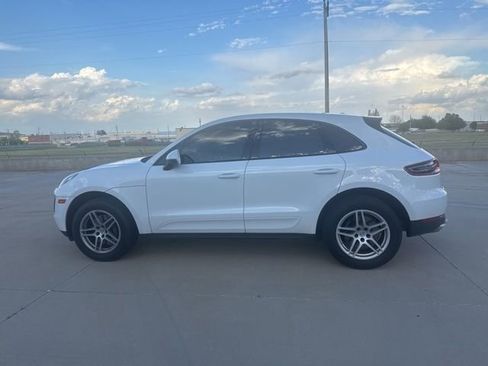 Used 2018 Porsche Macan image 8