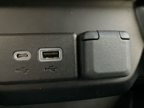 Certified 2023 Chevrolet Silverado 2500 LT w/ Convenience Package image 32