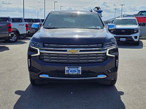 Used 2024 Chevrolet Tahoe Premier AWD/4WD image 2