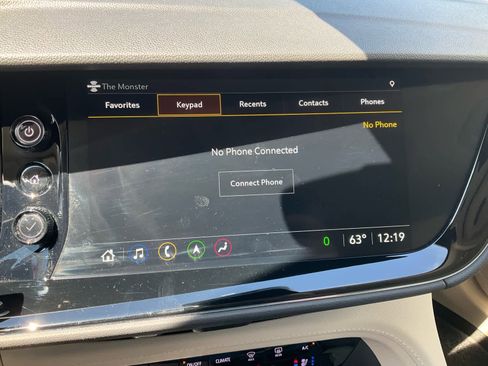Used 2022 Buick Envision Avenir w/ Technology Package II AWD/4WD image 7