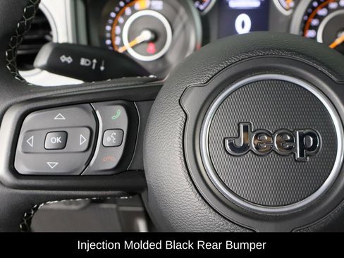 Used 2025 Jeep Wrangler Willys image 8