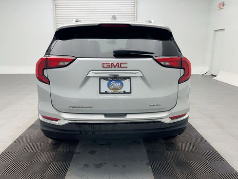 Certified 2018 GMC Terrain SLT w/ Preferred Package image 10