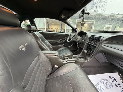 Used 2001 Ford Mustang GT Premium RWD image 15