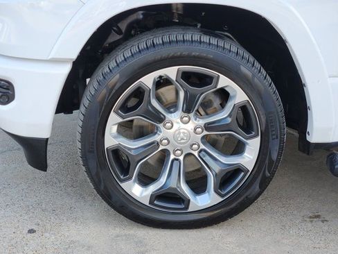 Used 2023 RAM 1500 Limited w/ Body Color Bumper Group image 17