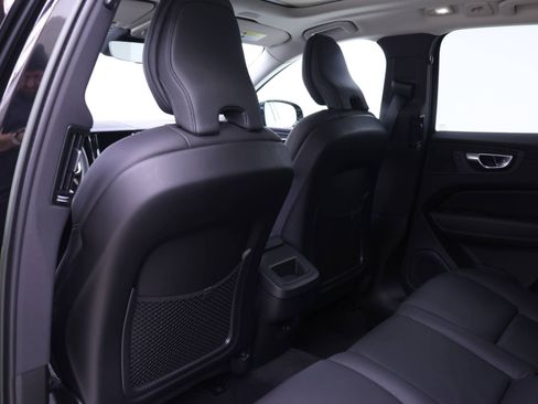 Certified 2023 Volvo XC60 B5 Plus image 15
