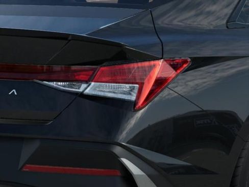 New 2026 Hyundai Elantra SEL Sport Premium FWD image 10