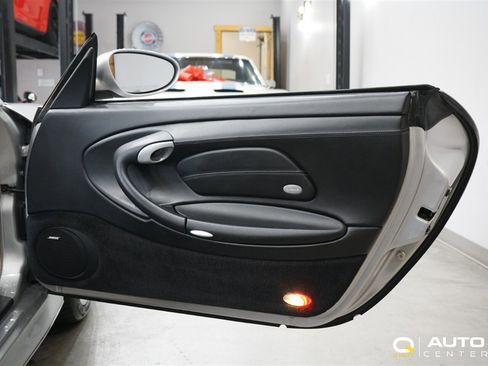 Used 2004 Porsche 911 Turbo image 11