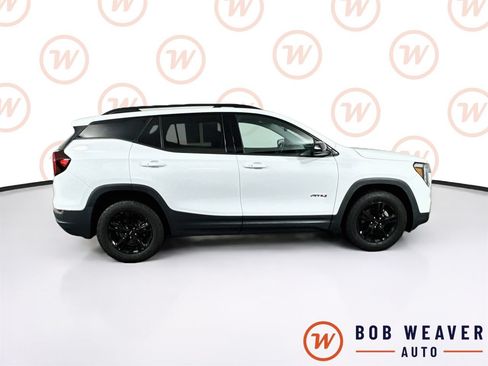 Used 2023 GMC Terrain AT4 AWD/4WD image 9