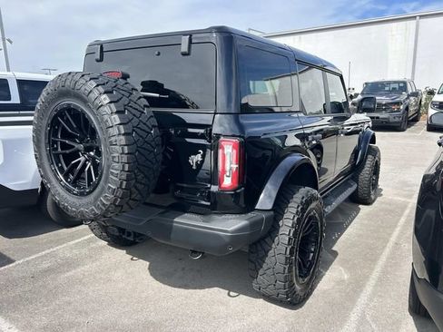 Used 2025 Ford Bronco Badlands AWD/4WD image 4