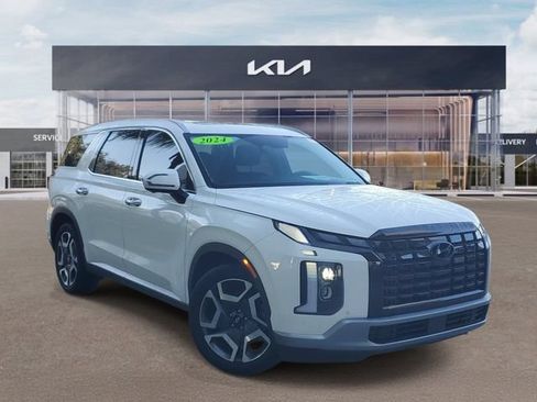 Used 2024 Hyundai Palisade SEL w/ Premium Package FWD image 1