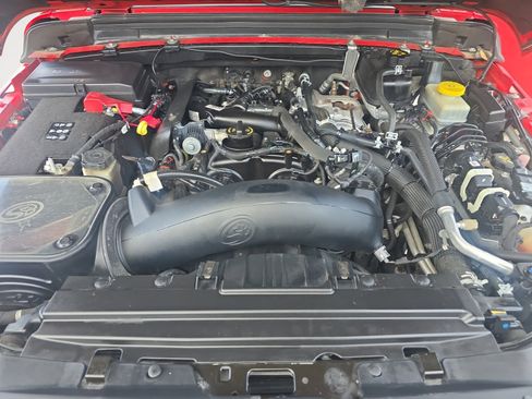 Used 2018 Jeep Wrangler Unlimited Sport image 26