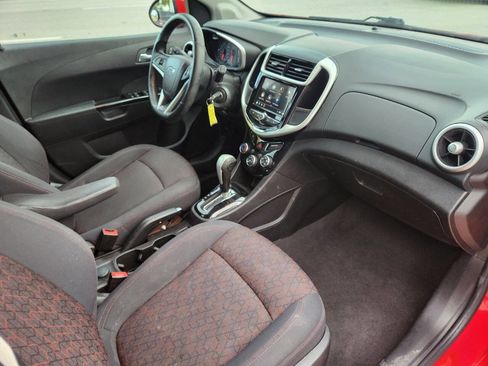 Used 2018 Chevrolet Sonic LT image 25