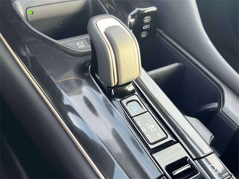 Certified 2026 Toyota Crown Limited image 32