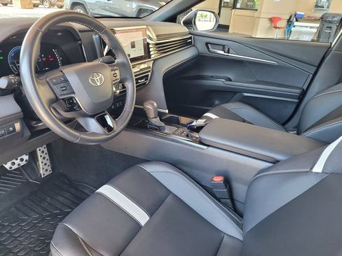 Certified 2025 Toyota Camry SE w/ Convenience Package FWD image 12