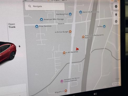 Used 2018 Tesla Model 3 Long Range RWD image 14