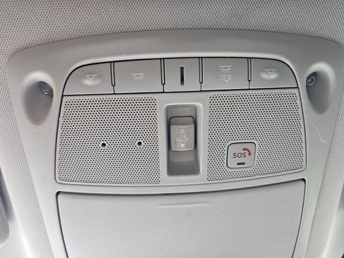 Used 2018 Nissan Pathfinder Platinum AWD/4WD image 31