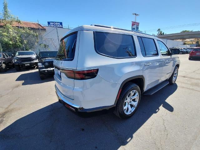 Used 2022 Jeep Wagoneer Series II RWD image 8