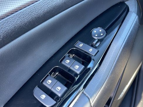 Certified 2023 Kia Sportage SX AWD/4WD image 21