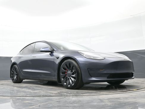 Used 2022 Tesla Model 3 Performance image 33