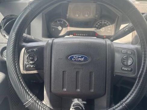 Used 2013 Ford F250 XL w/ PWR Equipment Group AWD/4WD image 4