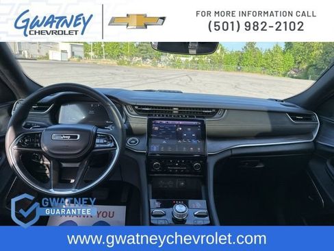 Used 2022 Jeep Grand Cherokee Overland AWD/4WD image 25
