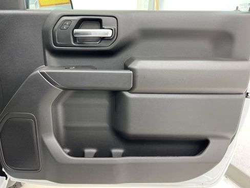 New 2025 GMC Sierra 2500 Pro w/ Convenience Package AWD/4WD image 8
