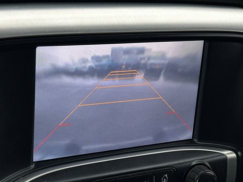 Used 2015 GMC Sierra 1500 SLT w/ SLT Crew Cab Value Package image 18