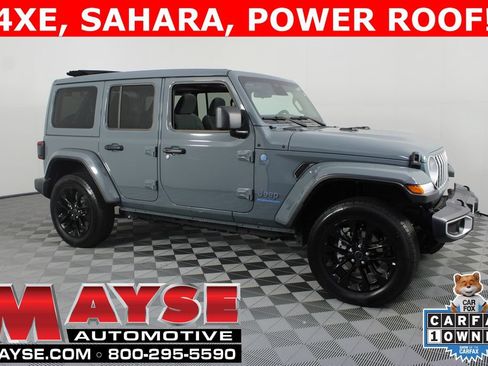 Used 2025 Jeep Wrangler Unlimited Sahara w/ Safety Group AWD/4WD image 1