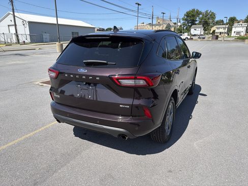Used 2023 Ford Escape ST-Line w/ Tech Pack #1 AWD/4WD image 3