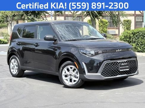 Certified 2025 Kia Soul LX w/ LX Technology Package FWD image 2