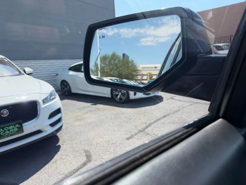 Used 2015 GMC Yukon SLT RWD image 30