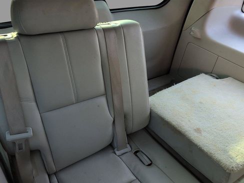 Used 2008 Chevrolet Tahoe LTZ w/ LTZ Preferred Equipment Group RWD image 38