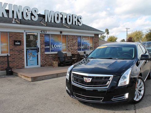 Used 2017 Cadillac XTS Luxury image 1