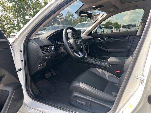 Used 2024 Honda Civic Touring image 18