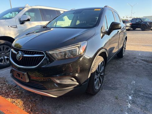 Used 2022 Buick Encore Preferred w/ Safety Package II AWD/4WD image 3