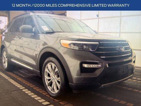 Used 2022 Ford Explorer XLT w/ Equipment Group 202A image 5