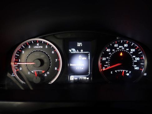 Used 2017 Toyota Camry SE image 21