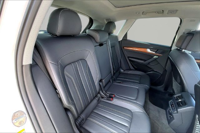 Used 2023 Audi Q5 2.0T Premium Plus w/ Premium Plus Package AWD/4WD image 29