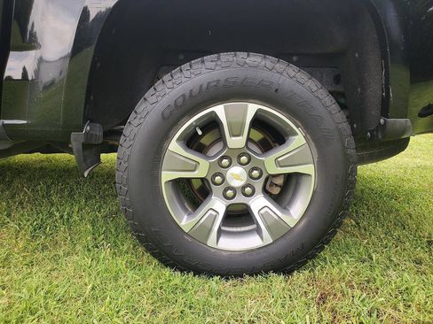 Used 2018 Chevrolet Colorado Z71 AWD/4WD image 8